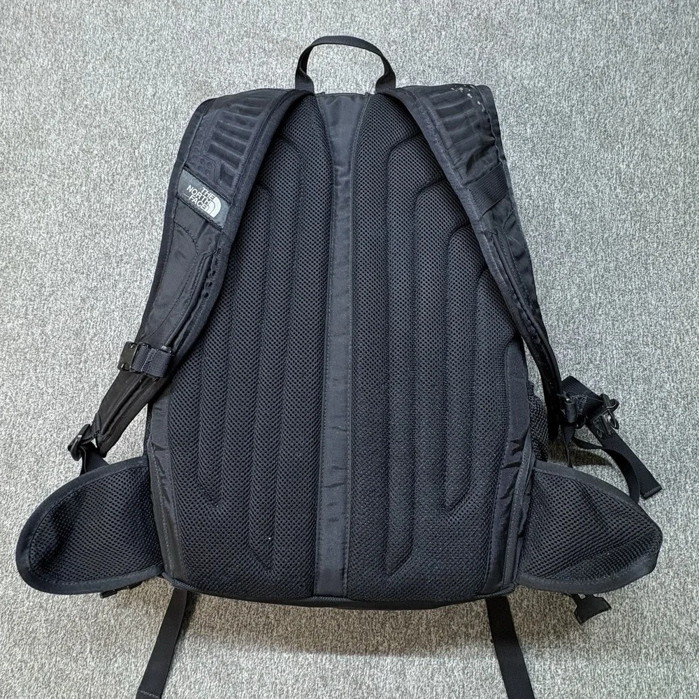 THE NORTH FACE Borealis Commuter Laptop Backpack School Travel Hiking Bag Black